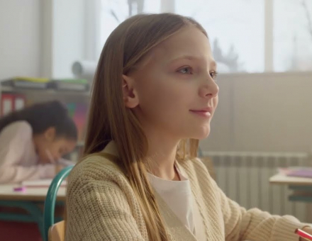 凯发光电公司简介