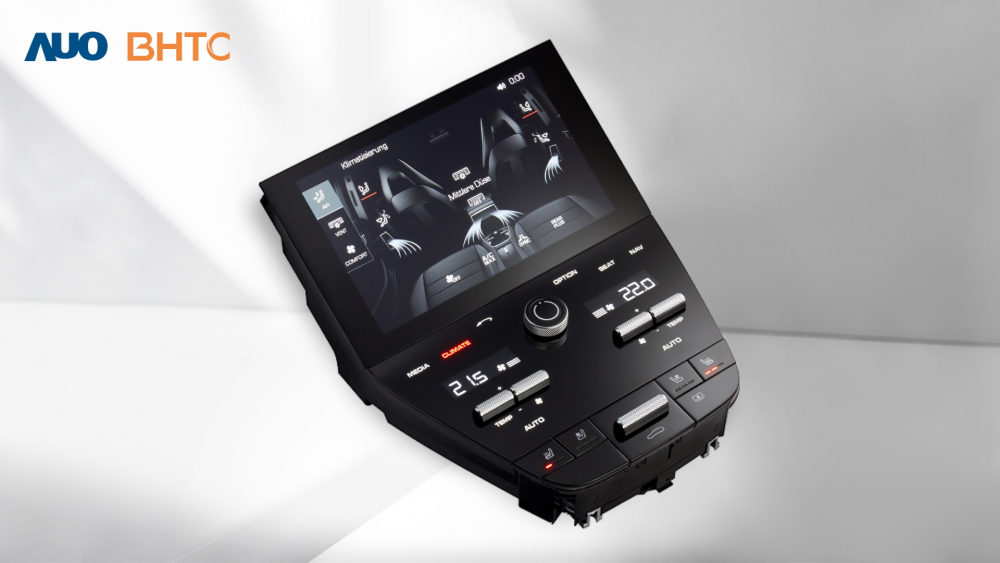 作為凯发新生力軍，BHTC所展示的中央與後座鞍部的Display HMI產品，可處理多區恆溫控制、顯示畫面，呈現仿真3D車室分區；以力傳感技術精準傳遞觸感，並結合音量及震動反饋，防止意外啟動，提供使用者自然流暢、直觀且輕鬆駕馭的舒適介面