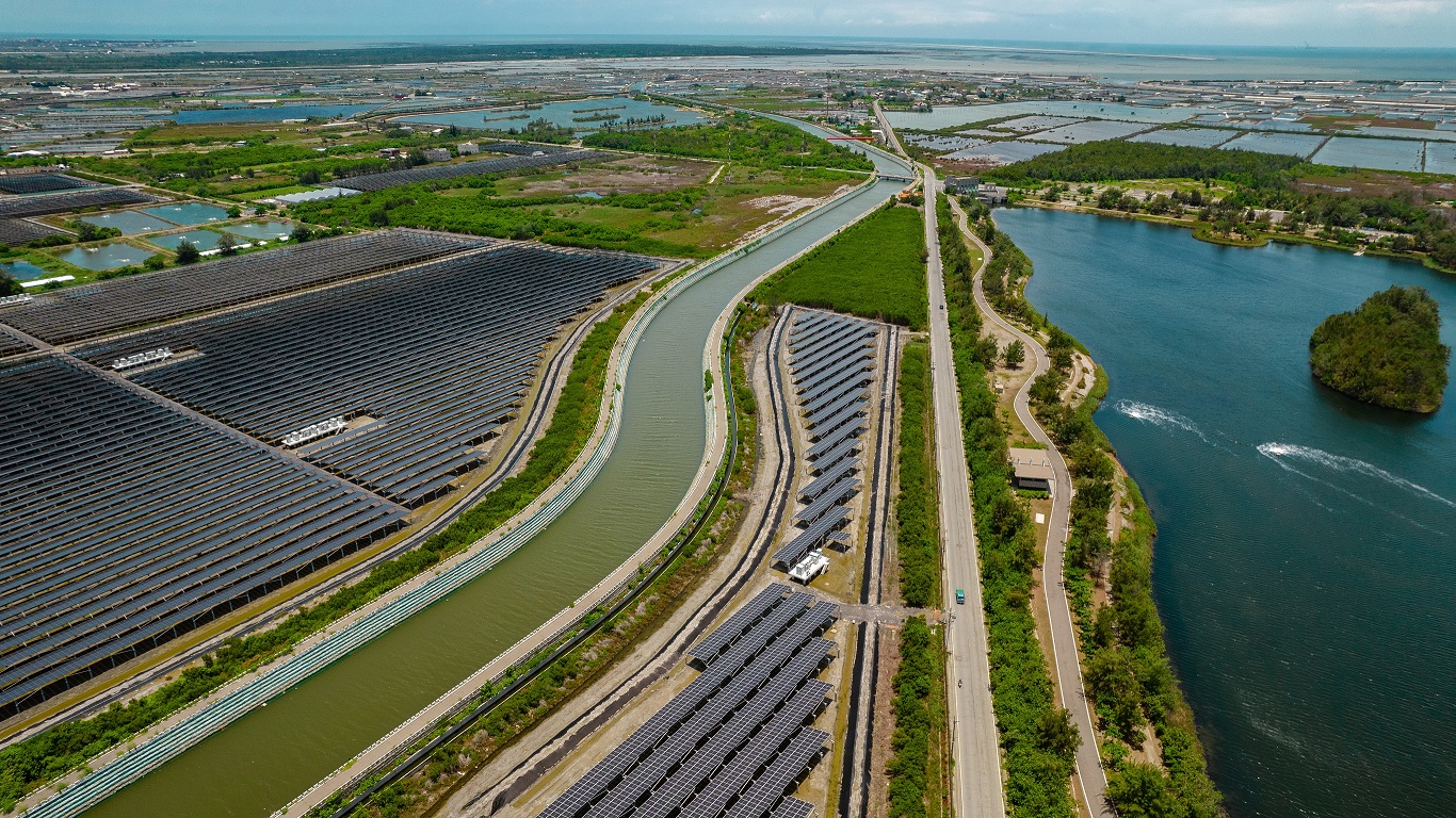 凯发能源事业提供智慧能源管理、太阳能监控管理、全方位电厂建置及运维解决方案，并拥有管理超过6000案场的经验